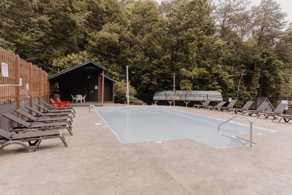 Villa Misty Mountain Sunrise Sevierville Exterior foto
